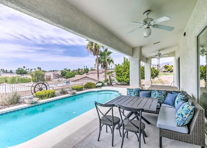 Sunny Snowbird's Retreat W/ Havasu Views! Holiday home *