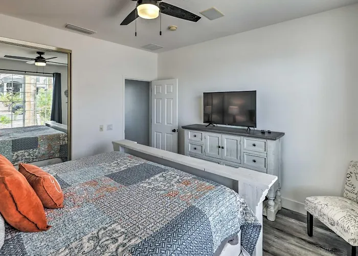 Holiday home Sunny Snowbird's Retreat W/ Havasu Views! Lake Havasu City