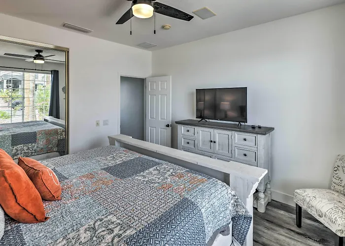 Sunny Snowbird's Retreat W/ Havasu Views! *