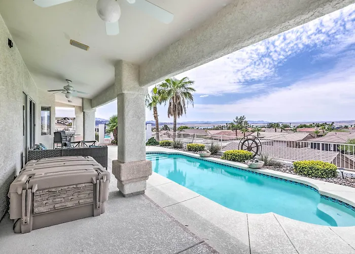 Sunny Snowbird's Retreat W/ Havasu Views! Holiday home