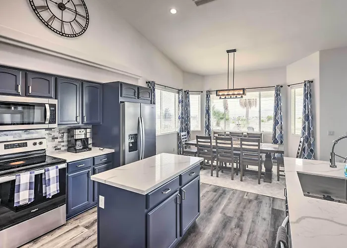Holiday home Sunny Snowbird's Retreat W/ Havasu Views! Lake Havasu City