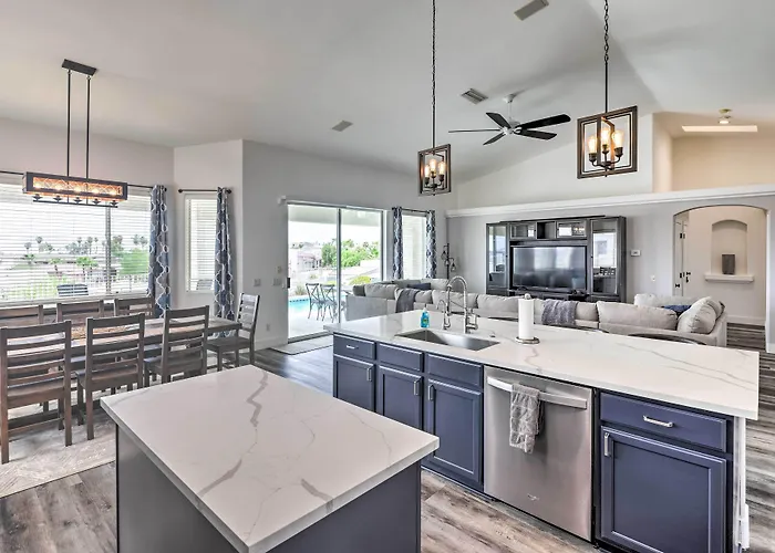 Sunny Snowbird's Retreat W/ Havasu Views! * Lake Havasu City